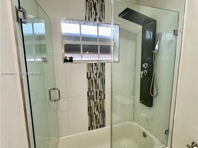 5424 Garfield St, Hollywood FL 33021