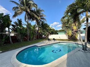 5424 Garfield St, Hollywood FL 33021