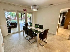 5424 Garfield St, Hollywood FL 33021