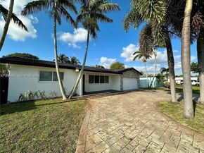5424 Garfield St, Hollywood FL 33021