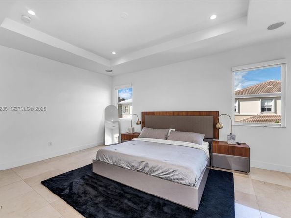 11229 NW 44th Ter, Doral FL 33178