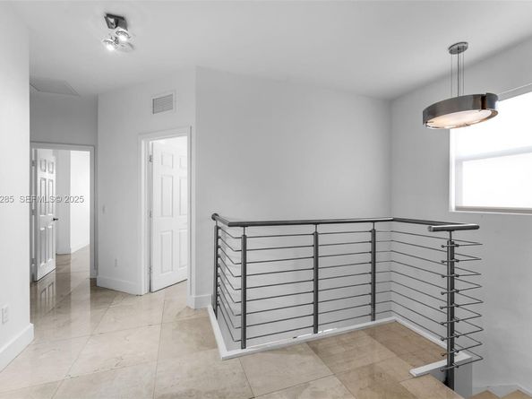 11229 NW 44th Ter, Doral FL 33178