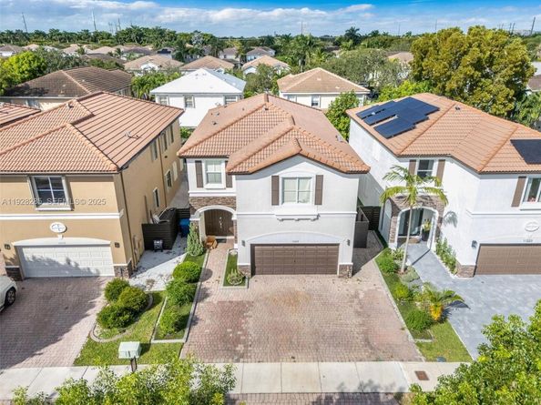 11229 NW 44th Ter, Doral FL 33178