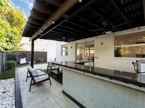 11229 NW 44th Ter, Doral FL 33178