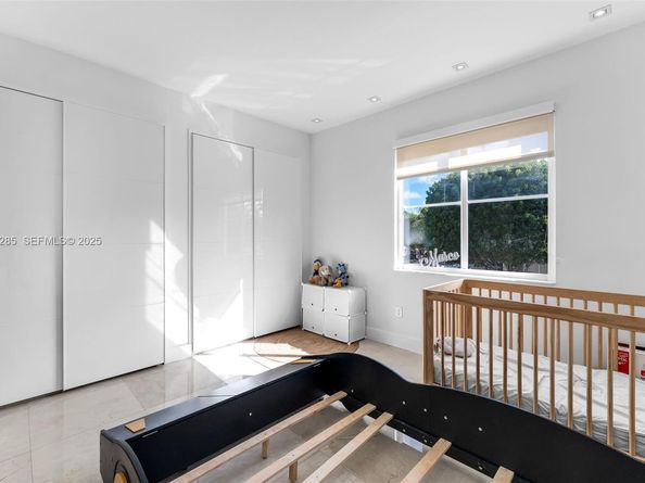 11229 NW 44th Ter, Doral FL 33178