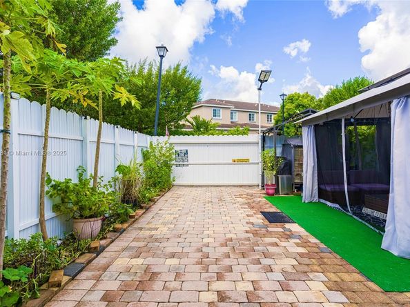 27356 SW 142nd Ct, Homestead FL 33032