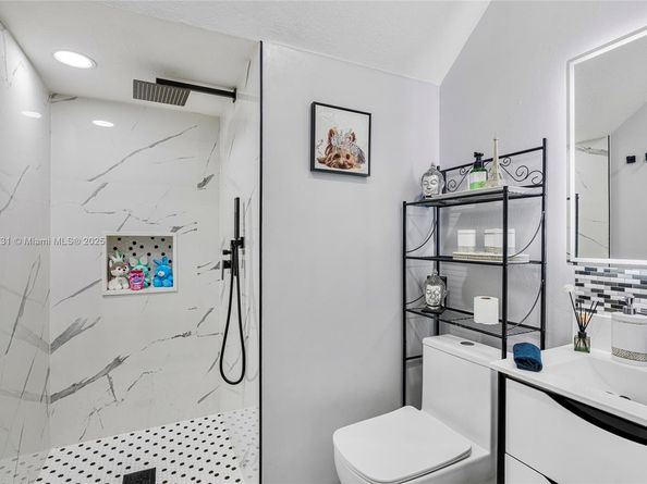 27356 SW 142nd Ct, Homestead FL 33032