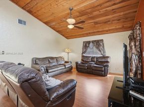 8213 Cassia Ter, Tamarac FL 33321