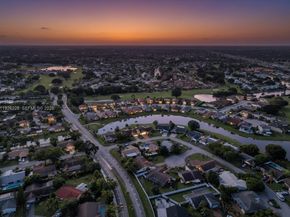 8213 Cassia Ter, Tamarac FL 33321