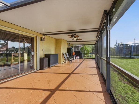 8213 Cassia Ter, Tamarac FL 33321