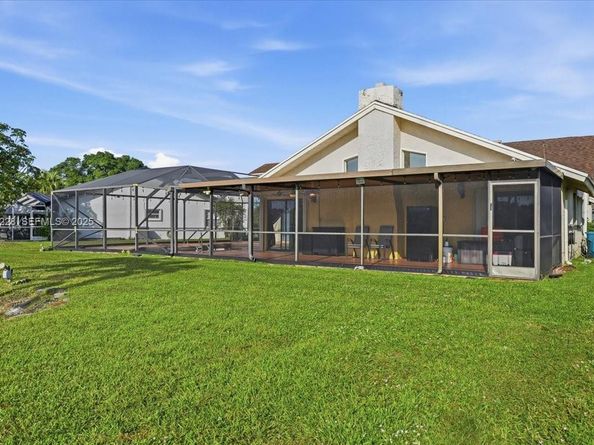 8213 Cassia Ter, Tamarac FL 33321