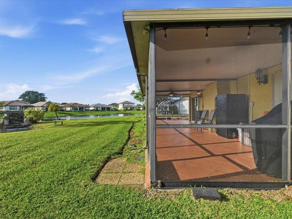 8213 Cassia Ter, Tamarac FL 33321