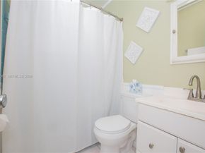 7401 Pines Blvd 222, Pembroke Pines FL 33024