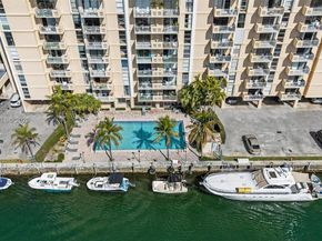 2350 NE 135th St 811, North Miami FL 33181