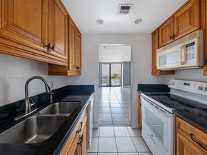 2350 NE 135th St 811, North Miami FL 33181