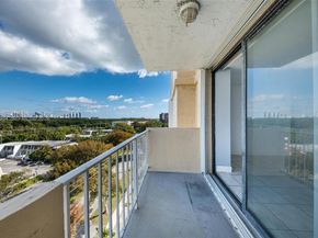 2350 NE 135th St 811, North Miami FL 33181