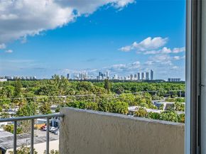 2350 NE 135th St 811, North Miami FL 33181