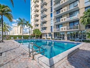 2350 NE 135th St 811, North Miami FL 33181