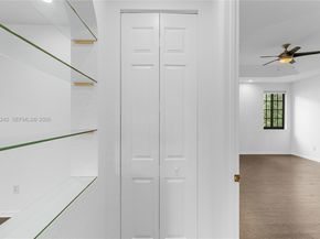 1559 Passion Vine Cr 72, Weston FL 33326