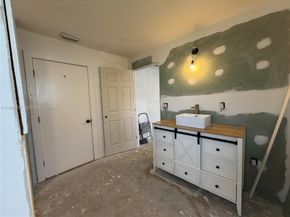 2105 SW Park Dr, Boynton Beach FL 33426