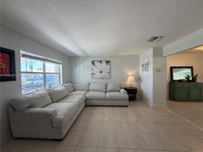 2105 SW Park Dr, Boynton Beach FL 33426