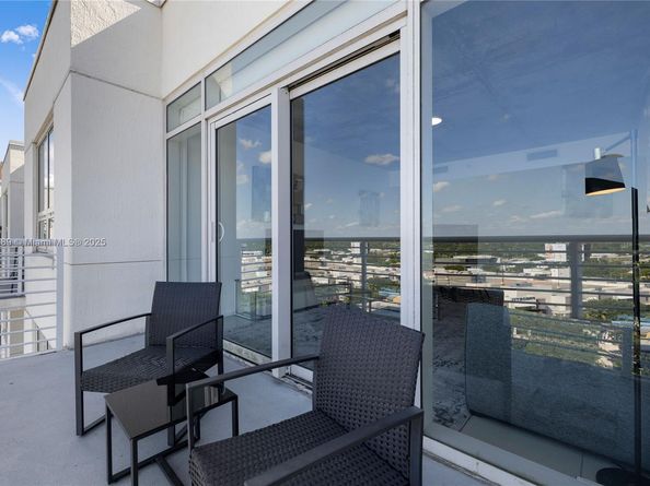 3250 NE 1st Ave 1113, Miami FL 33137