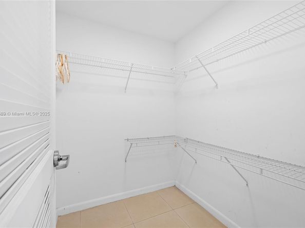 3250 NE 1st Ave 1113, Miami FL 33137