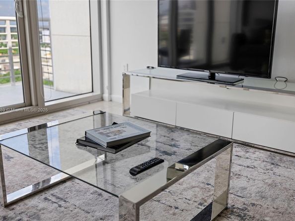 3250 NE 1st Ave 1113, Miami FL 33137