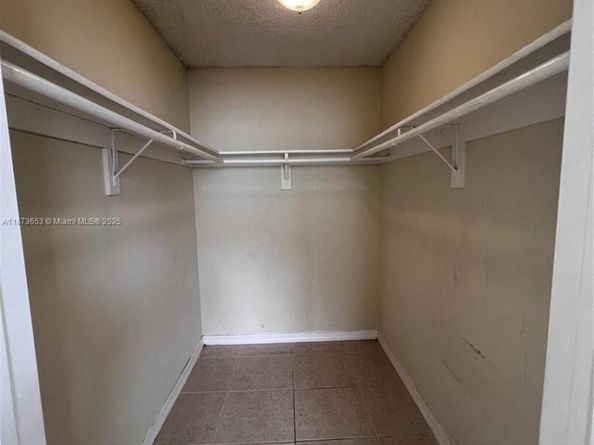 1850 N Congress Ave 309, West Palm Beach FL 33401