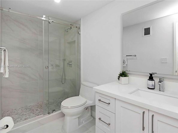 Undisclosed Address #A11911201, Miami Beach FL 33140