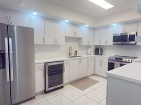 Undisclosed Address #A11911201, Miami Beach FL 33140