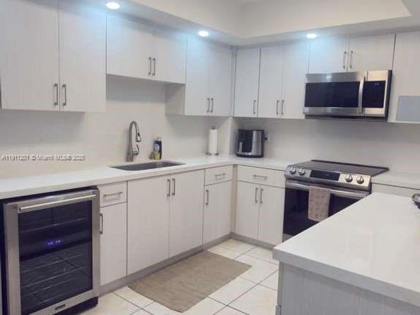 Undisclosed Address #A11911201, Miami Beach FL 33140