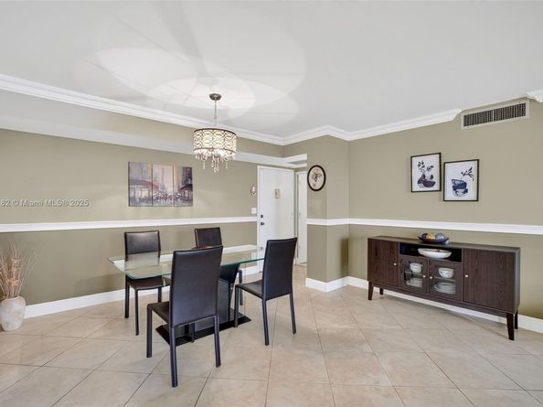 1833 S Ocean Dr 1004, Hallandale Beach FL 33009