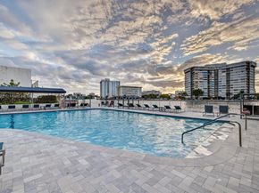 1833 S Ocean Dr 1004, Hallandale Beach FL 33009