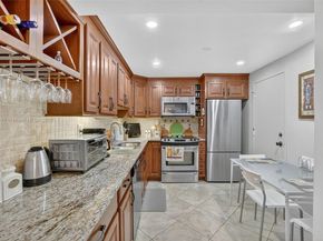 1833 S Ocean Dr 1004, Hallandale Beach FL 33009