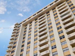 1833 S Ocean Dr 1004, Hallandale Beach FL 33009