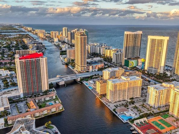 1833 S Ocean Dr 1004, Hallandale Beach FL 33009