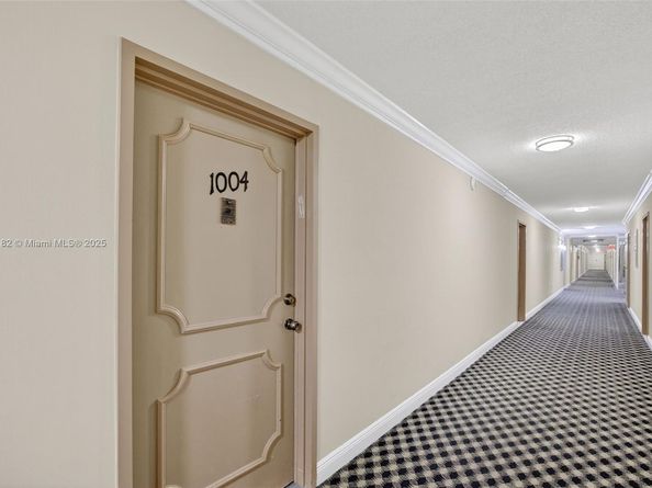 1833 S Ocean Dr 1004, Hallandale Beach FL 33009