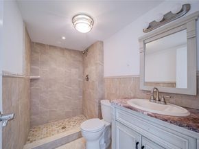 100 Bayview Dr 214, Sunny Isles Beach FL 33160