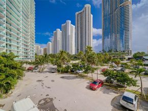 100 Bayview Dr 214, Sunny Isles Beach FL 33160