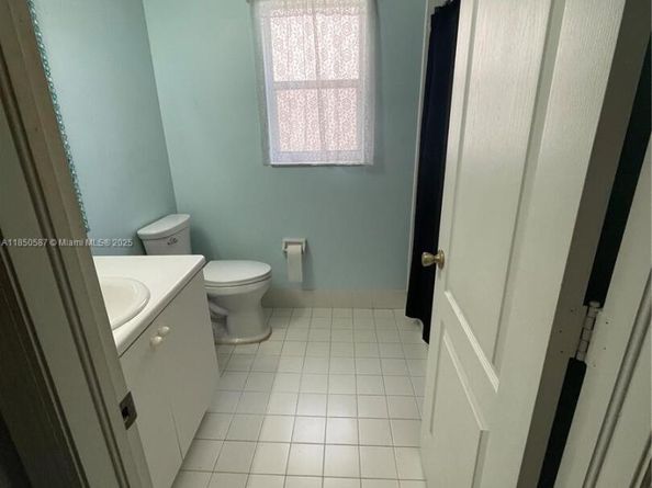 12130 NW 56th Ct, Coral Springs FL 33076