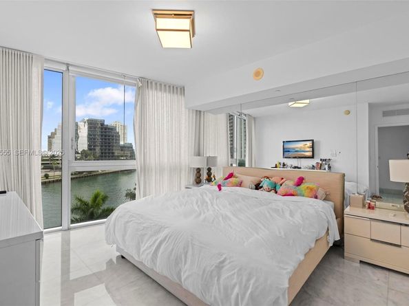 495 Brickell Ave 501, Miami FL 33131