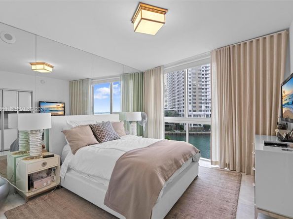 495 Brickell Ave 501, Miami FL 33131