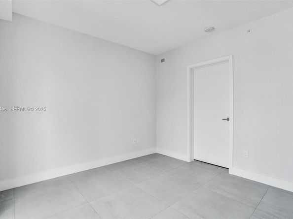 1080 Brickell Ave 4109, Miami FL 33131