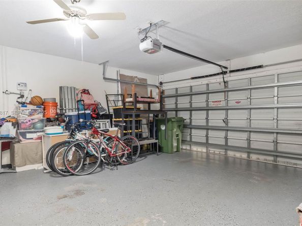 1784 Aspen Ln, Weston FL 33327