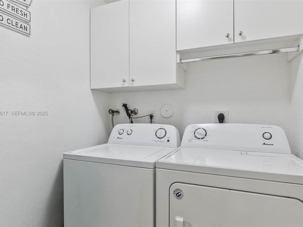 1784 Aspen Ln, Weston FL 33327