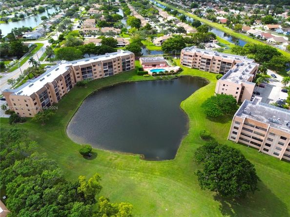 10467 Sunrise Lakes Blvd 410, Sunrise FL 33322