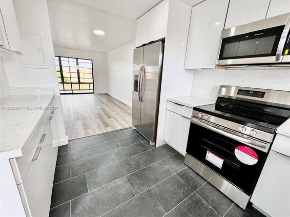 10467 Sunrise Lakes Blvd 410, Sunrise FL 33322