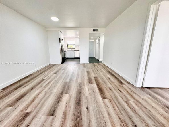 10467 Sunrise Lakes Blvd 410, Sunrise FL 33322
