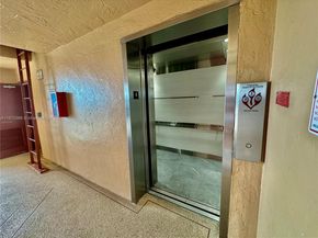 10467 Sunrise Lakes Blvd 410, Sunrise FL 33322